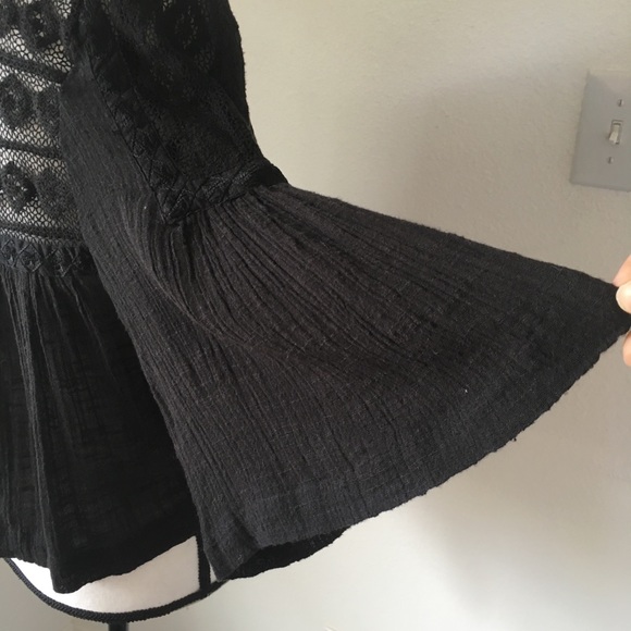 Free People Black Lace Boho Top / Size Small - Picture 5 of 6